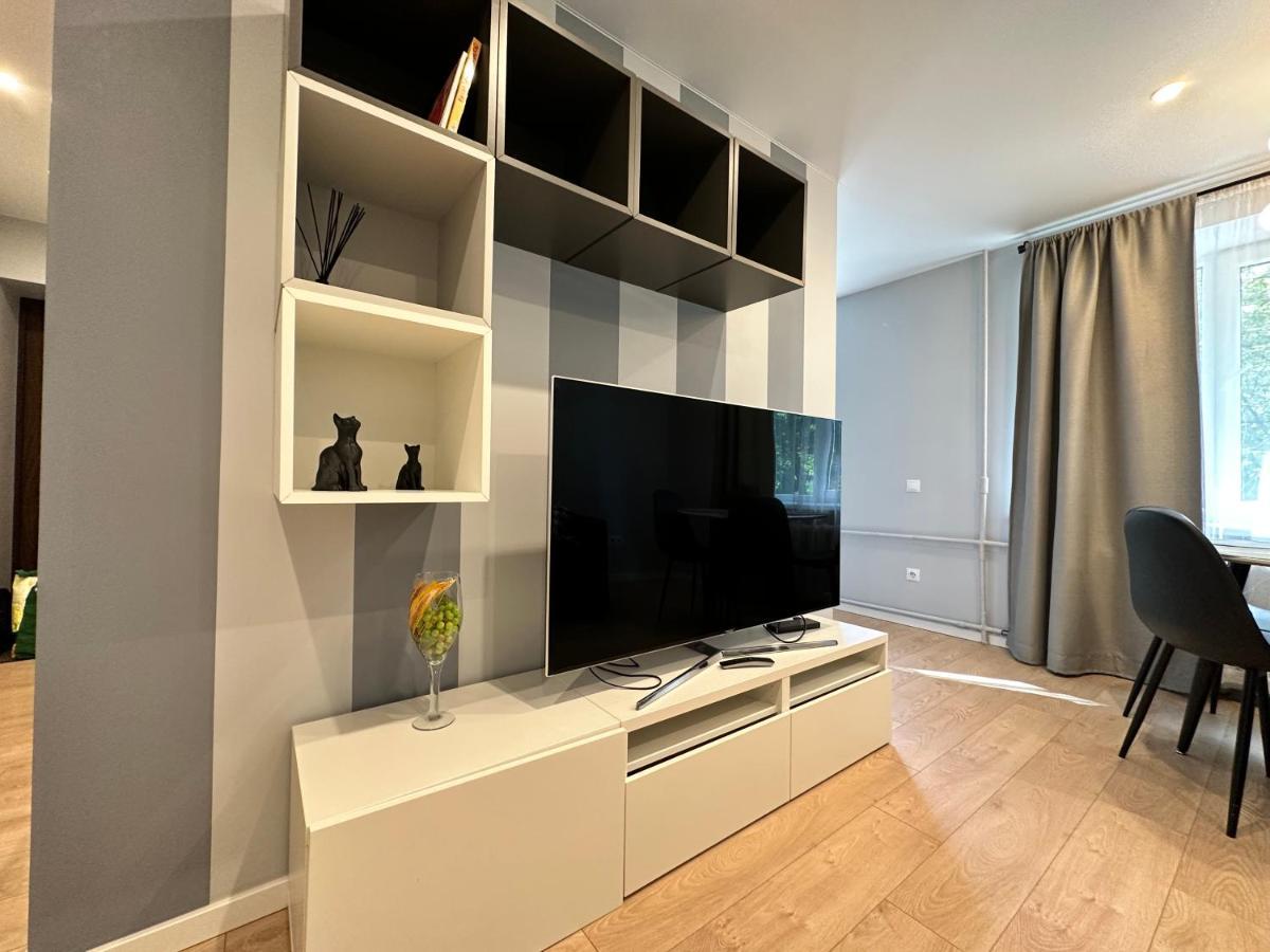 Апартаменти Parkside Escape: Stylish 1-Br Рига Екстер'єр фото